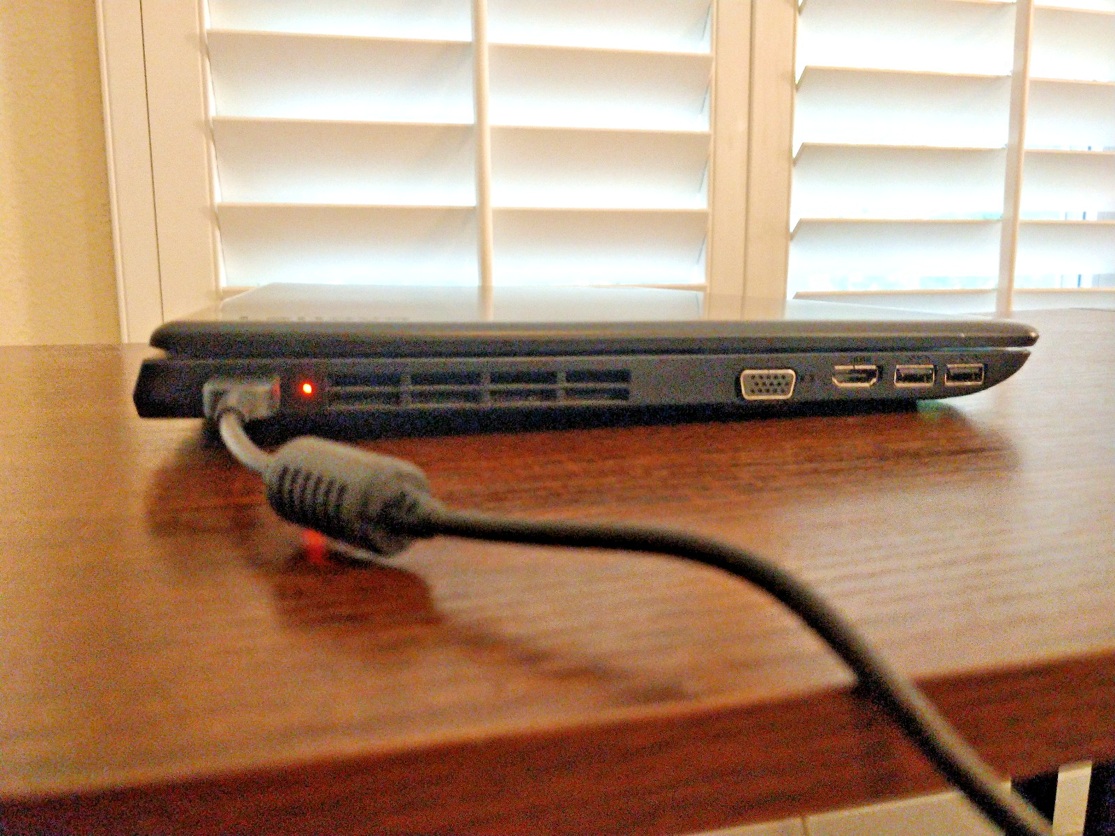 Lenovo ThinkPad E570 Nvidia GTX 950M i7-7500U 8GB RAM 500GB HDD LINUX Laptop