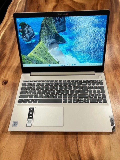 Lenovo Ideapad 3 15ITL05 15.6 -Intel i3-1005G1 12GB RAM 256GB SSD Win 11 Home