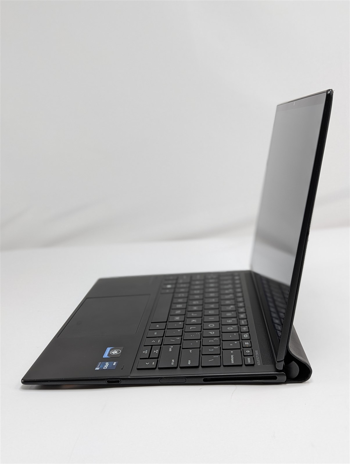 HP Dragonfly Folio G3 13.5” i7-1265U 16GB 512GB SSD Touchscreen 2in1 Win11 Home