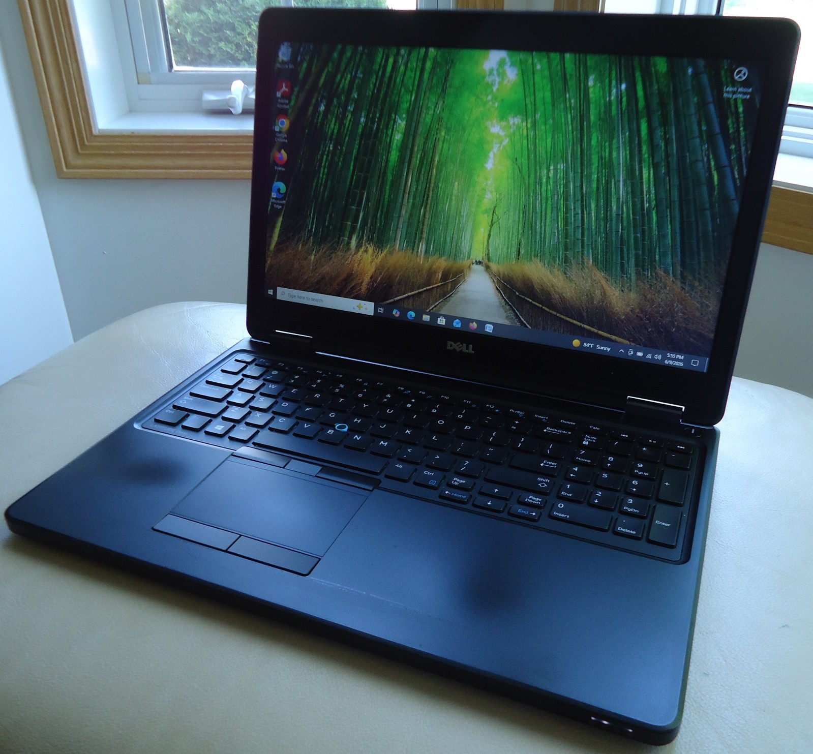 Dell Latitude E5550 Intel I5 2.30 GHz 500 HDD 8 GIG RAM WINDOWS 10 MS OFFICE