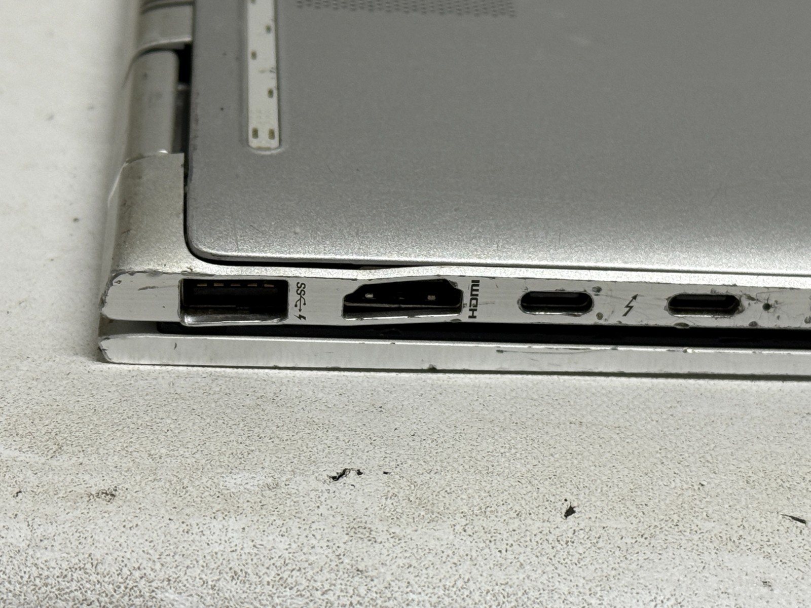 HP EliteBook x360 1040 G6 2in1 14″ (i5-8365u – 8GB RAM – 256GB SSD – Win11Home)