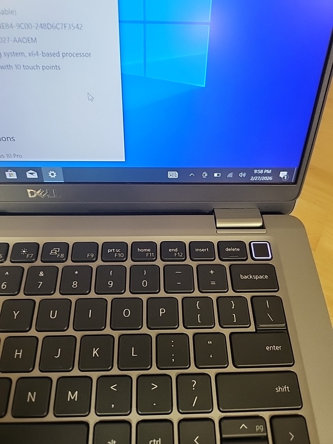 Dell latitude 5320 i7-1185g7 16ram windows 10 pro 476gb storage –