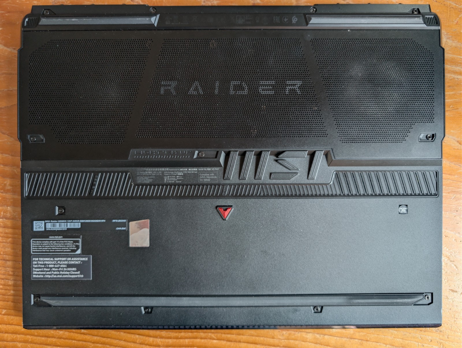 MSI Raider GE68 HX Gaming Laptop. i9-13950HX, 16GB 5600mhz DDR5, NVIDIA RTX4060