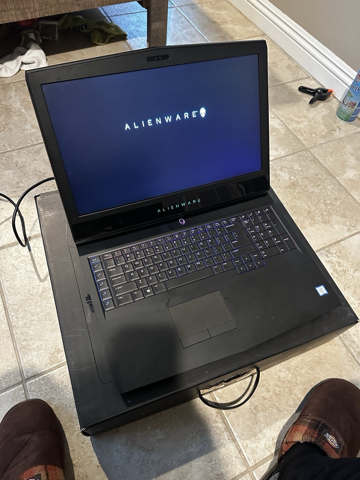 Alienware 17 R4 Laptop Intel Core i7-7700HQ 32GB RAM 17″ SSD Windows 10