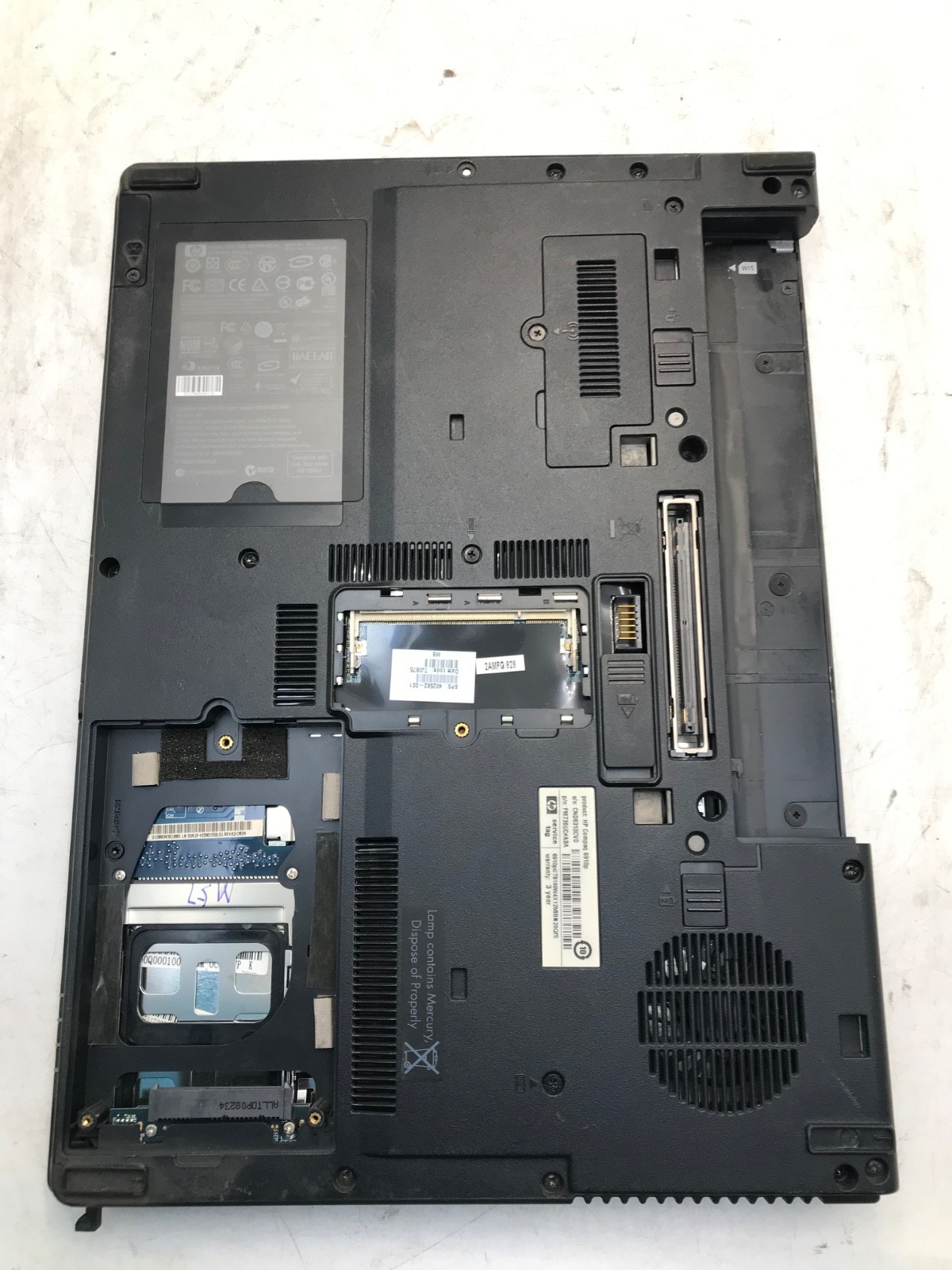 HP Compaq 6910p Intel Core 2 Duo 2.1GHz 14″ NO HDD-BOOTS BIOS-MZ
