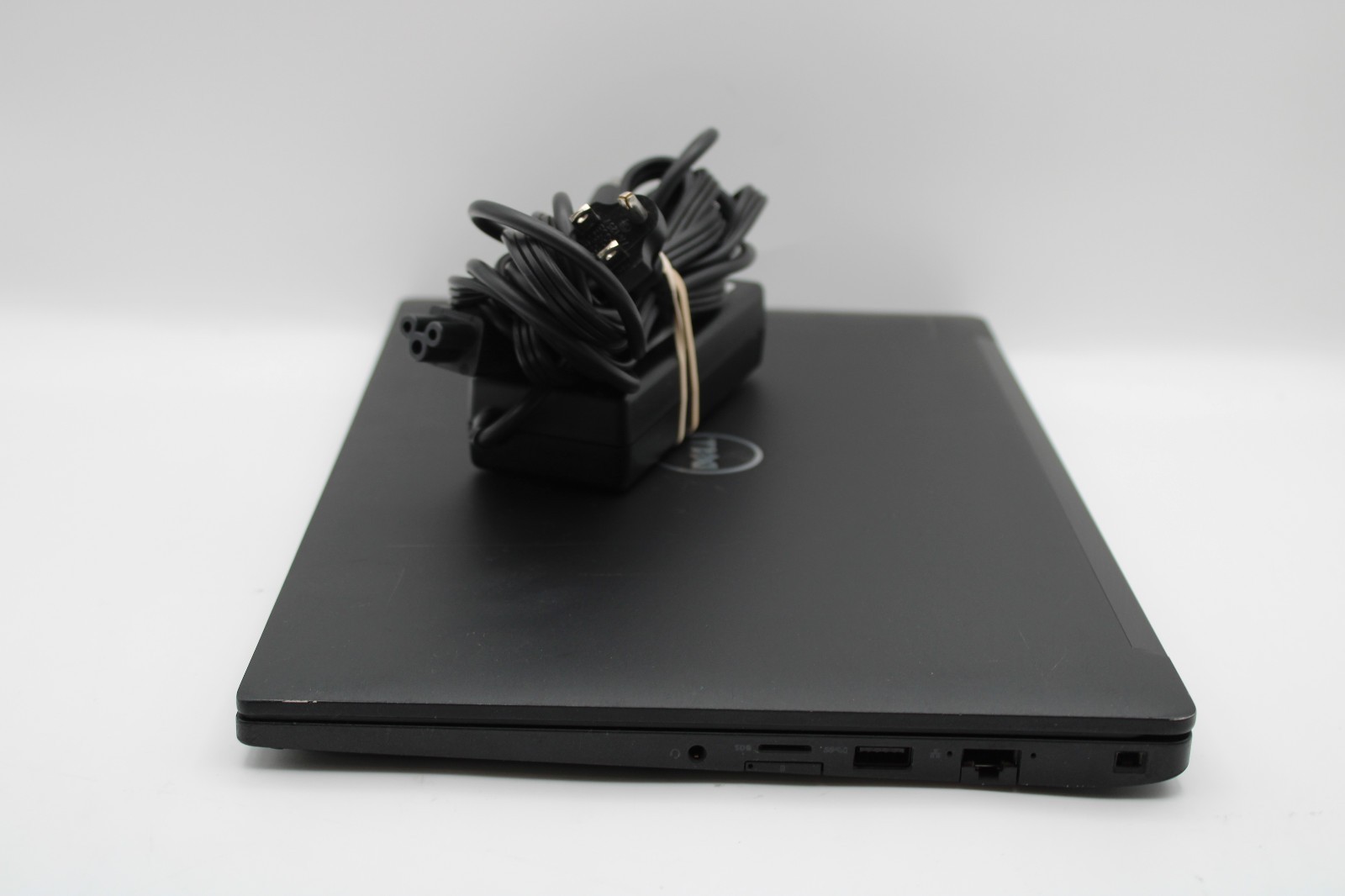 Dell Latitude 7480 i5-7300U @ 2.6 GHz 8GB RAM 256GB SSD No OS *READ