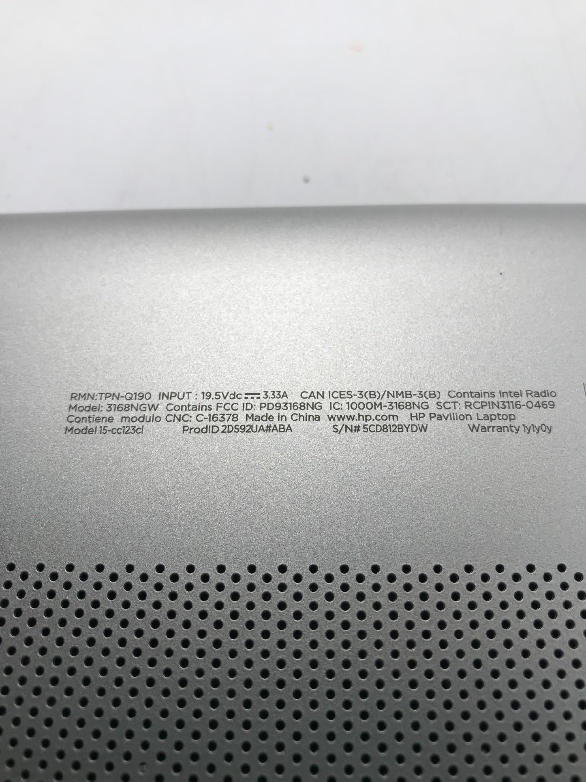 HP Pavilion 15-cc123cl|i5|12GB 1TB HDD|W11H|(L-11)