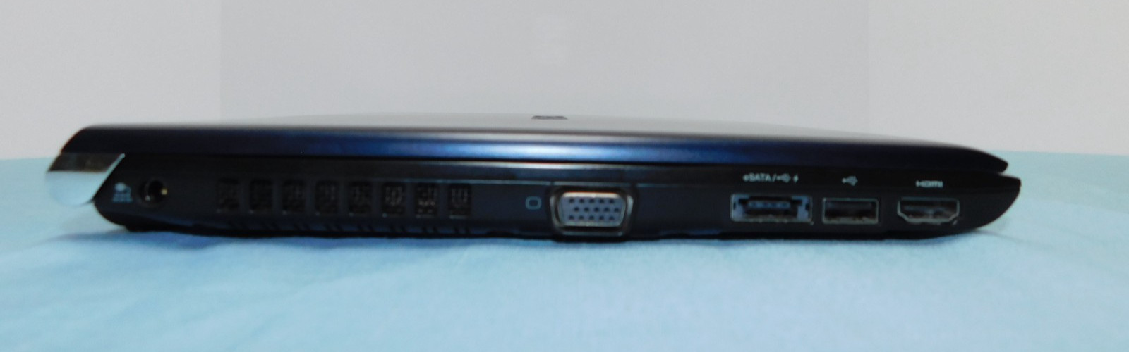Toshiba Portege R705-P25 Windows 7 laptop ~ factory reset + upgradable to Win 10