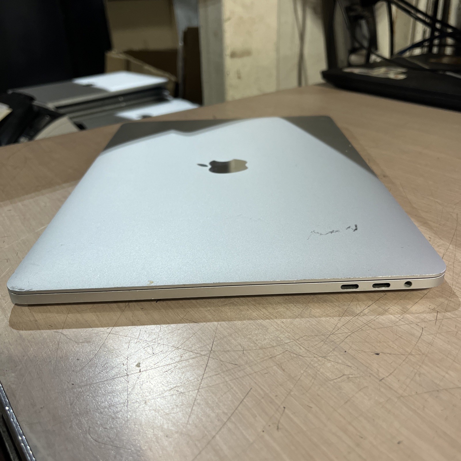 APPLE MACBOOK PRO 13″ MID-2017 CORE I5-7360U 2.3GHZ 8GB RAM 128SSD