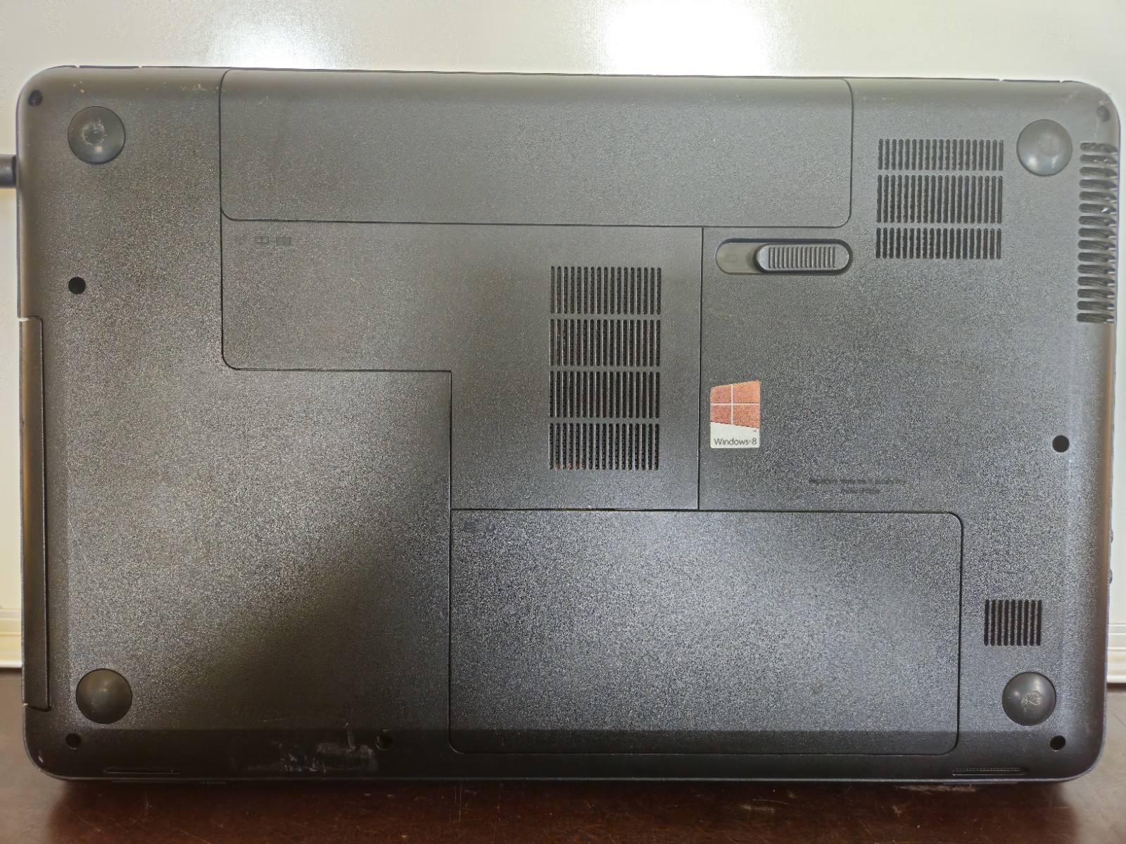 hp 2000 vision amd | Clean Looking Laptop | Blue In Color | Charger Cord Not Inc
