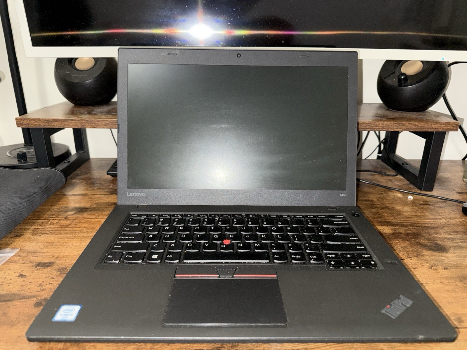 Lenovo ThinkPad T460 14″ | Intel i5-6200U | 8GB RAM | 240GB SSD | Windows 10 Pro