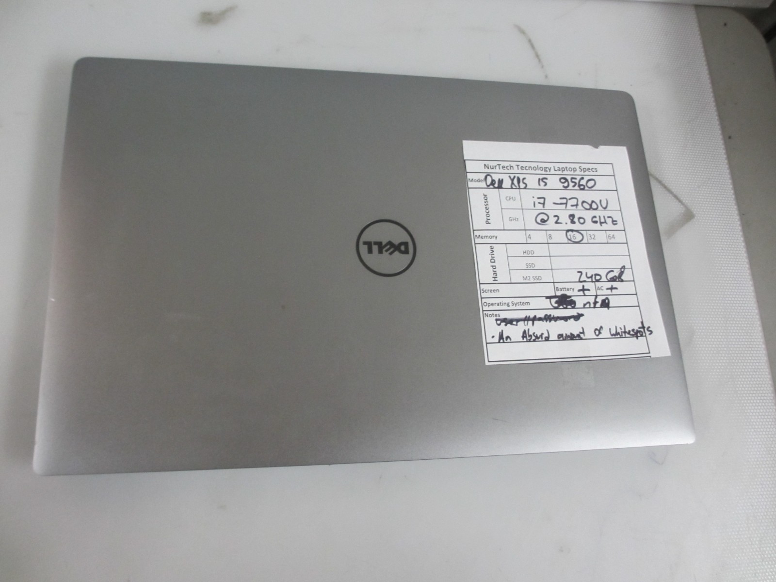 Dell XPS 15 9560 i7-7700U 2.80GHz 16GB 240GB M2SSD NOOS LAPTOP + AC READ