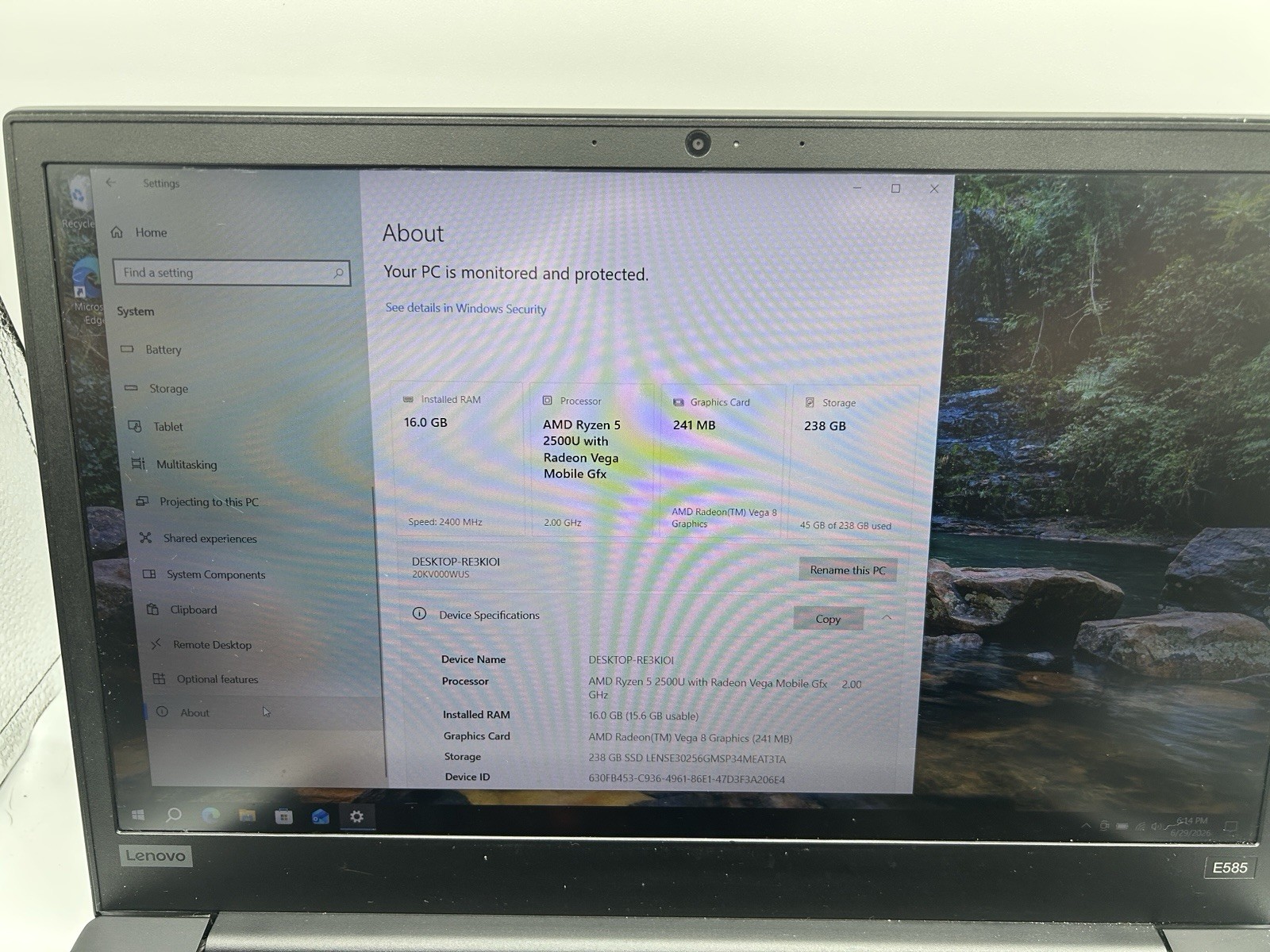 Lenovo E585 Thinkpad Ryzen 5 2500u 2.0GHz, 16GB Ram, 256GB SSD, Windows 10