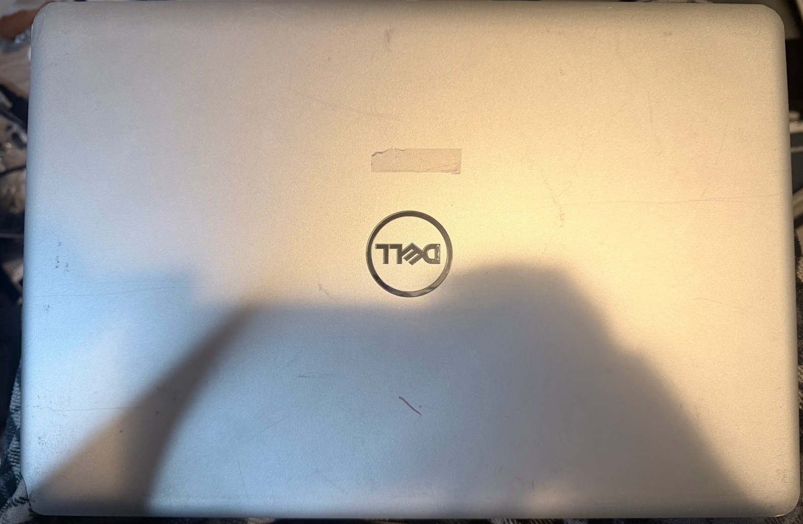 Dell Inspiron 5584 | i5-8265U 1.60GHz | NO RAM | NO SSD