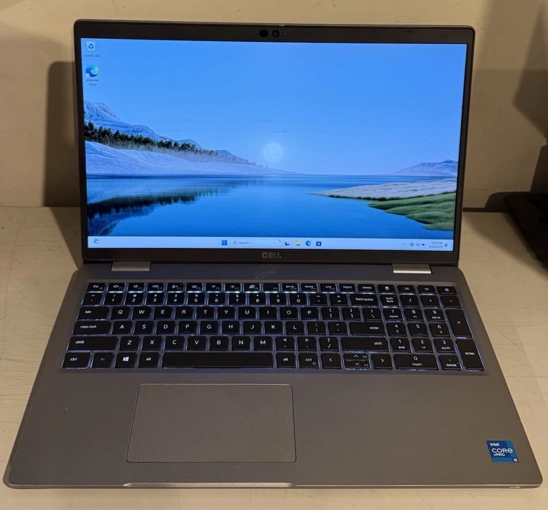 Dell Latitude 5520 15.6″ i5-1145G7, 4GB RAM, 256GB NVMe SSD Windows 11 Pro