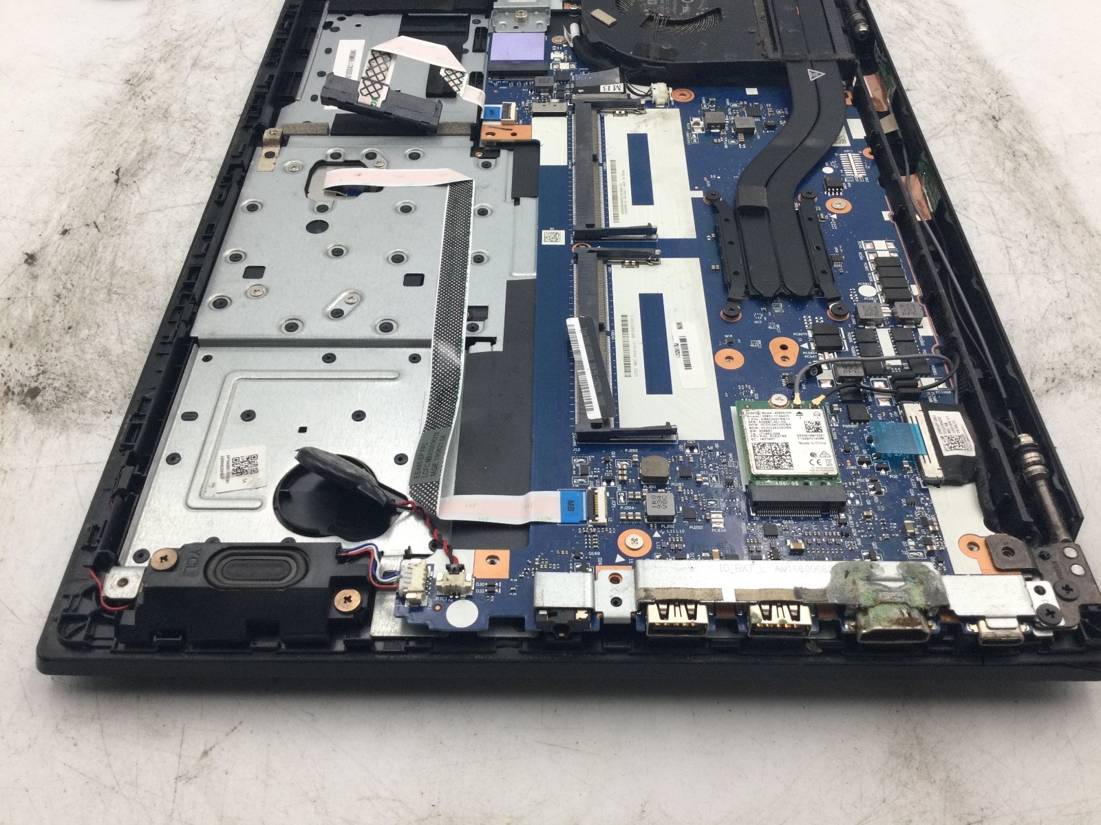 LENOVO THINKPAD E490 – FOR PARTS – RYZEN 5 – NO RAM – NO LCD-READ DESCRIPTION-BB