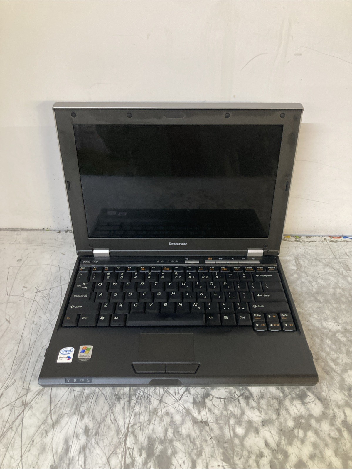 Lenovo 3000 V100 12.1″ Notebook Intel Core 2 Duo 1.66GHz 2GB NO HDD boot to BIOS