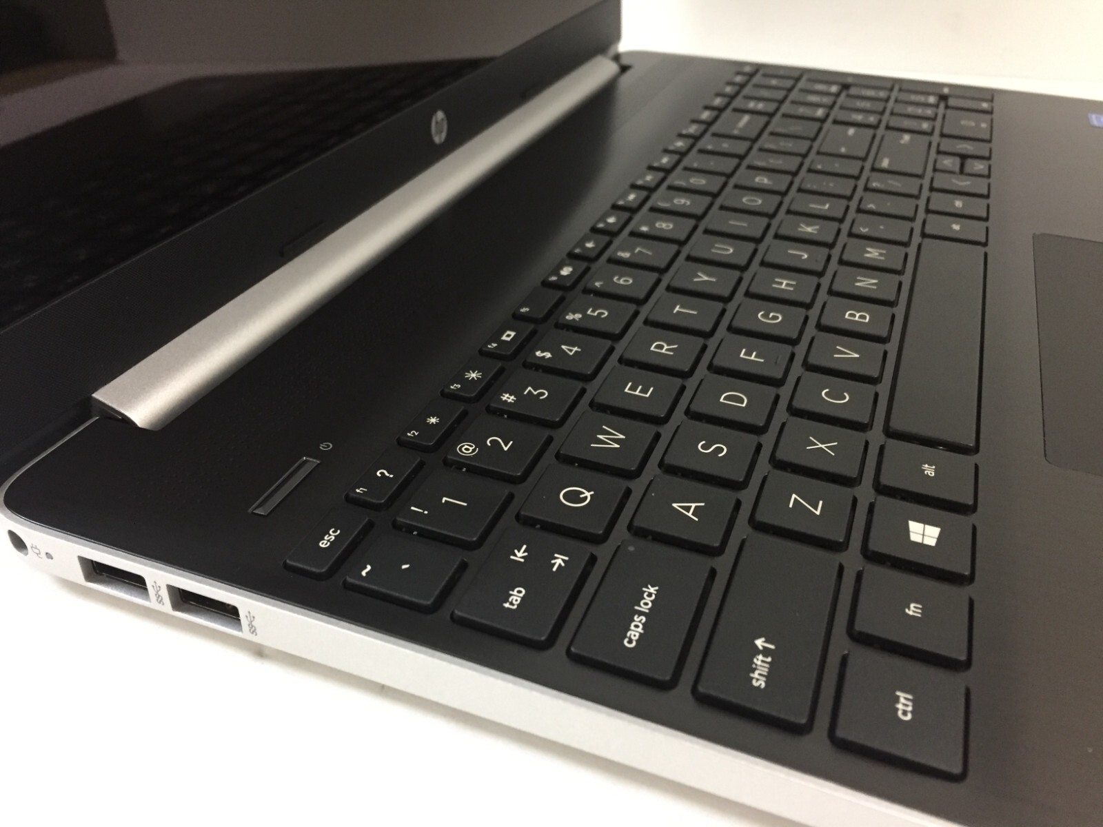 *PARTS* HP 15-dy1731ms 15.6″ Touch Laptop/Intel i5-1035G4/16GB Ram/512GB SSD/W10