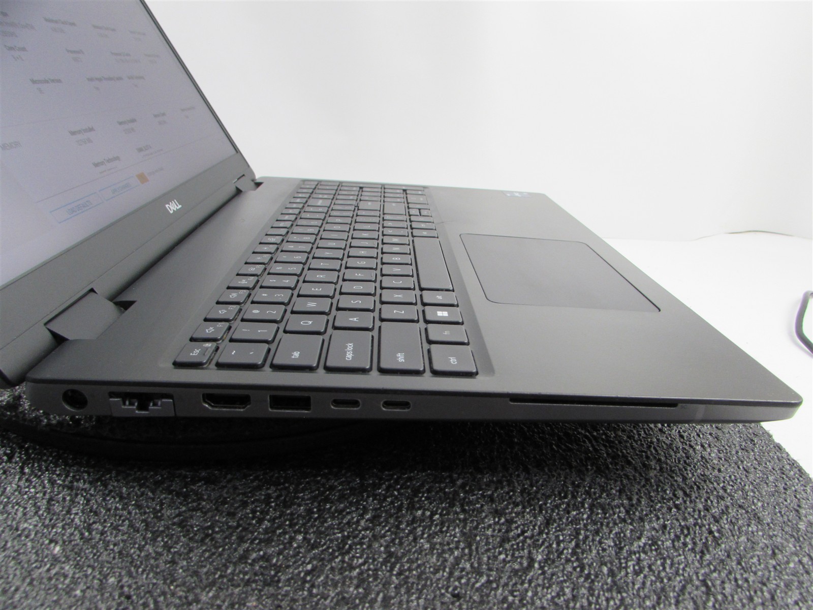 DELL PRECISION 7670 FHD I7-12850HX 16 CORES 1TB 32GB RAM RTX A2000 WIN 11 PRO