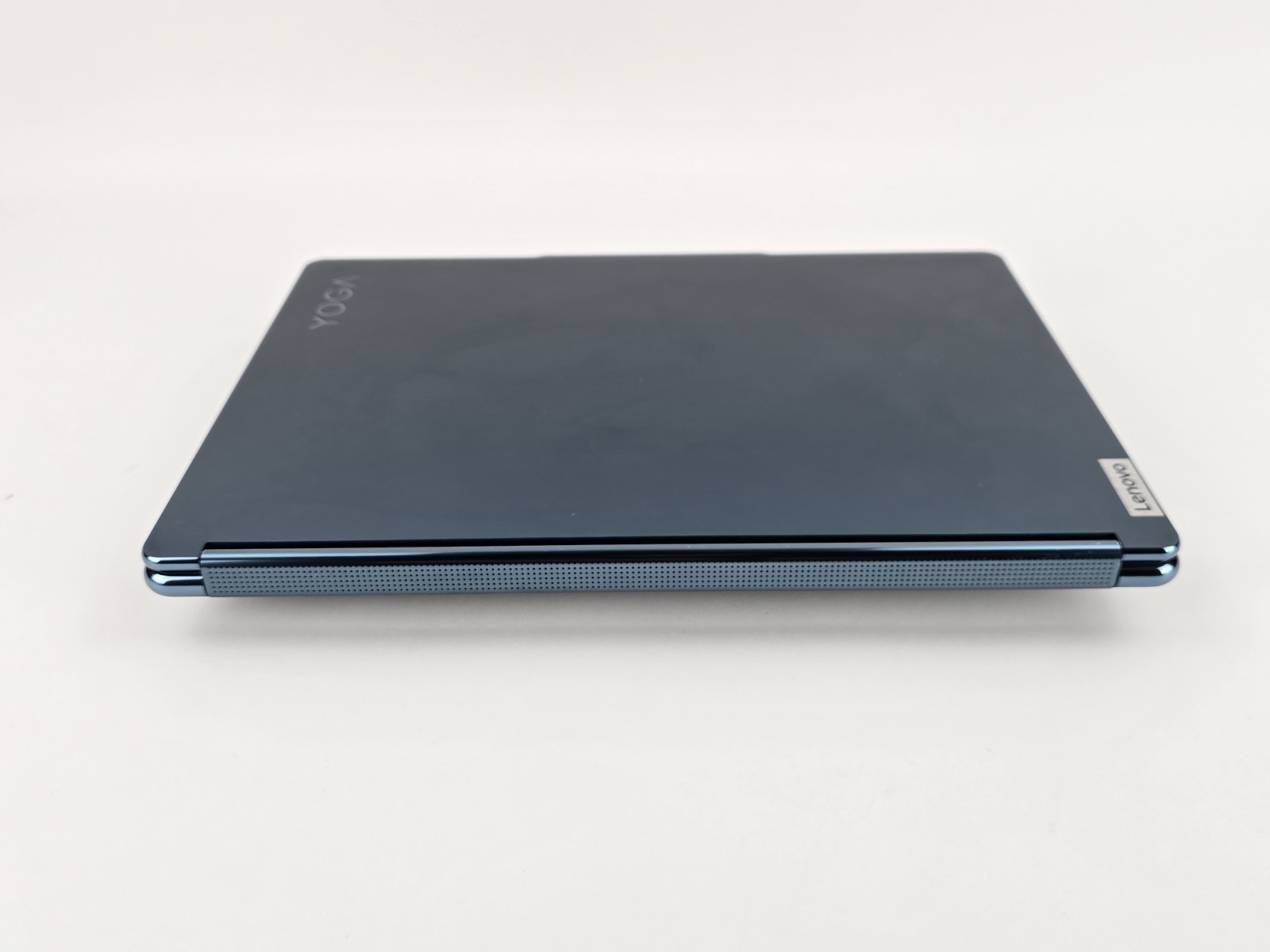 Lenovo Yoga Book 9i Dual 13.3″ 2.8K OLED Ultra 7 155U 16GB 1TB – Used – READ