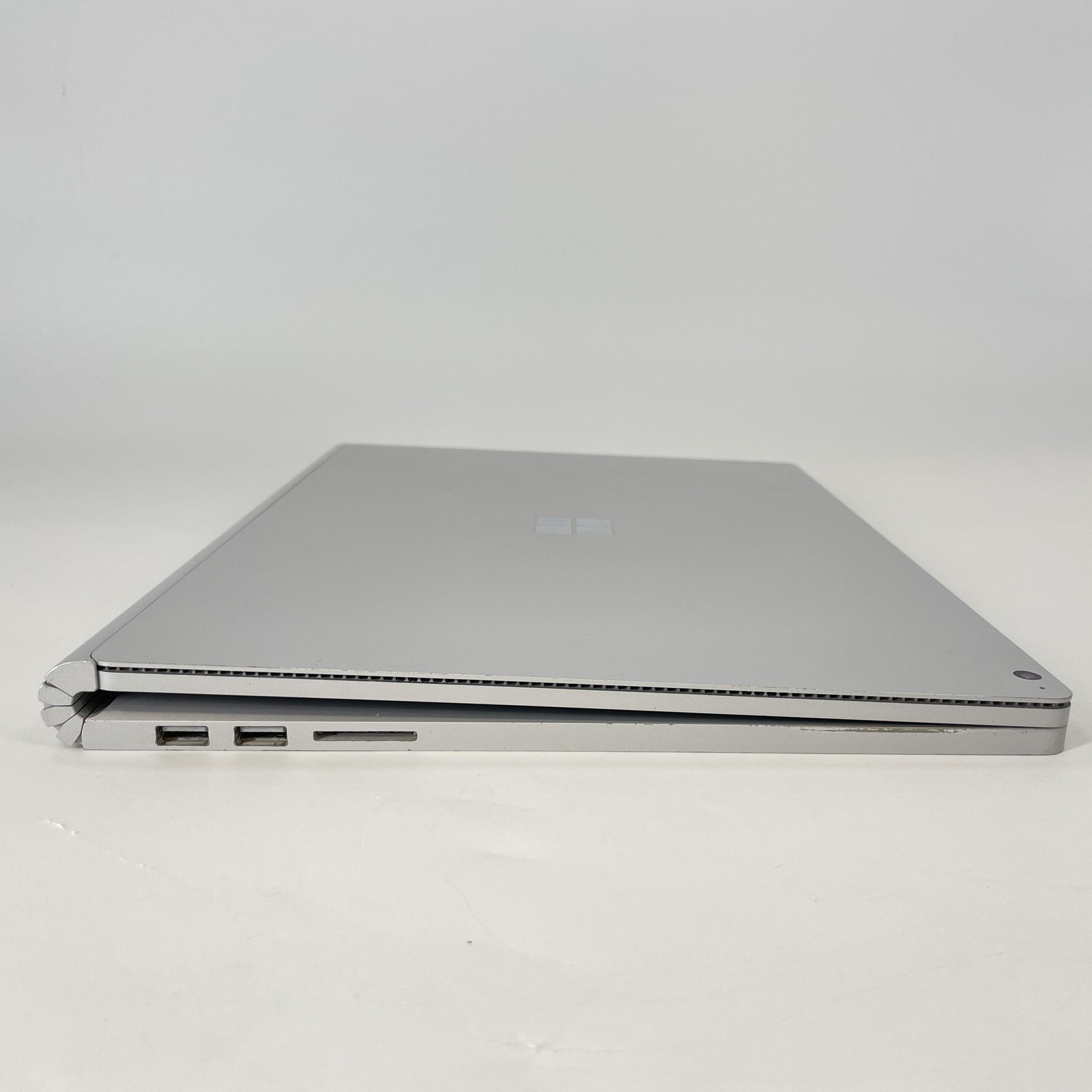 Microsoft Surface Book 2 15 Silver TOUCH i7-8650U 1.90GHz 16GB 256GB SSD Good