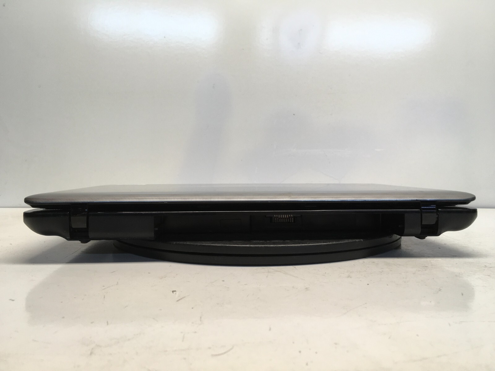 Toshiba Satellite L755-S5158 Intel i5-2450M 2.5GHz 4 GB NO HDD