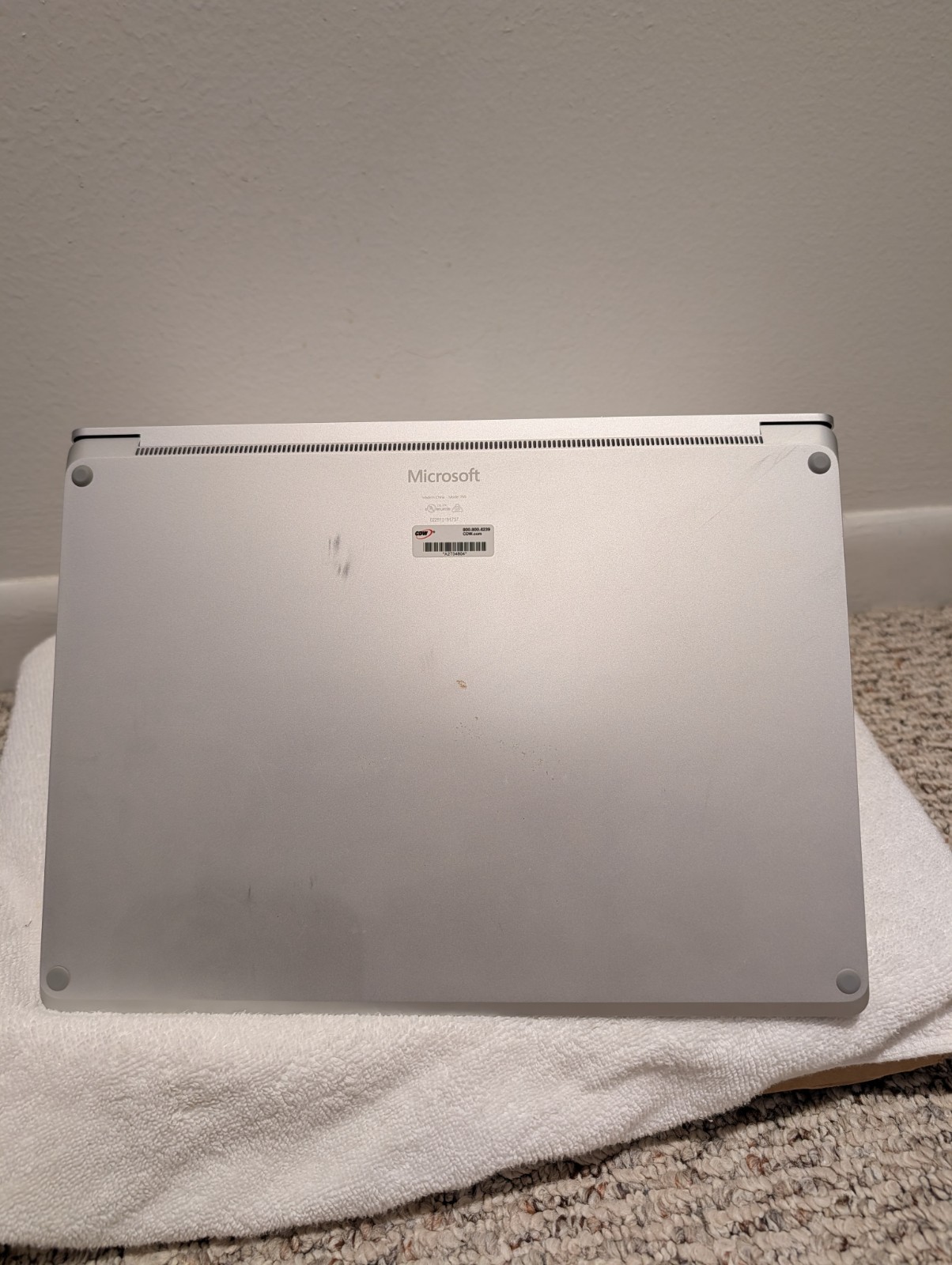 Microsoft Surface Laptop 2 1769 13.5″ Touch Core i5-8650U 8GB RAM 256GB SSD