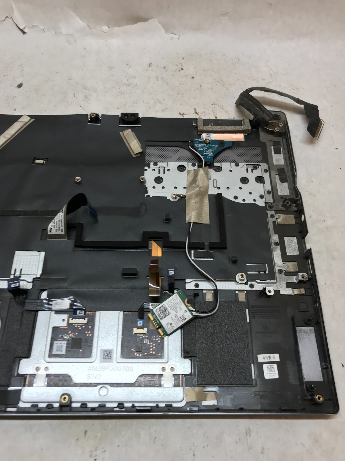 Acer Predator Triton 500 SE 15″ Chassis+Screen NO MOTHERBOARD For Parts AS IS DW