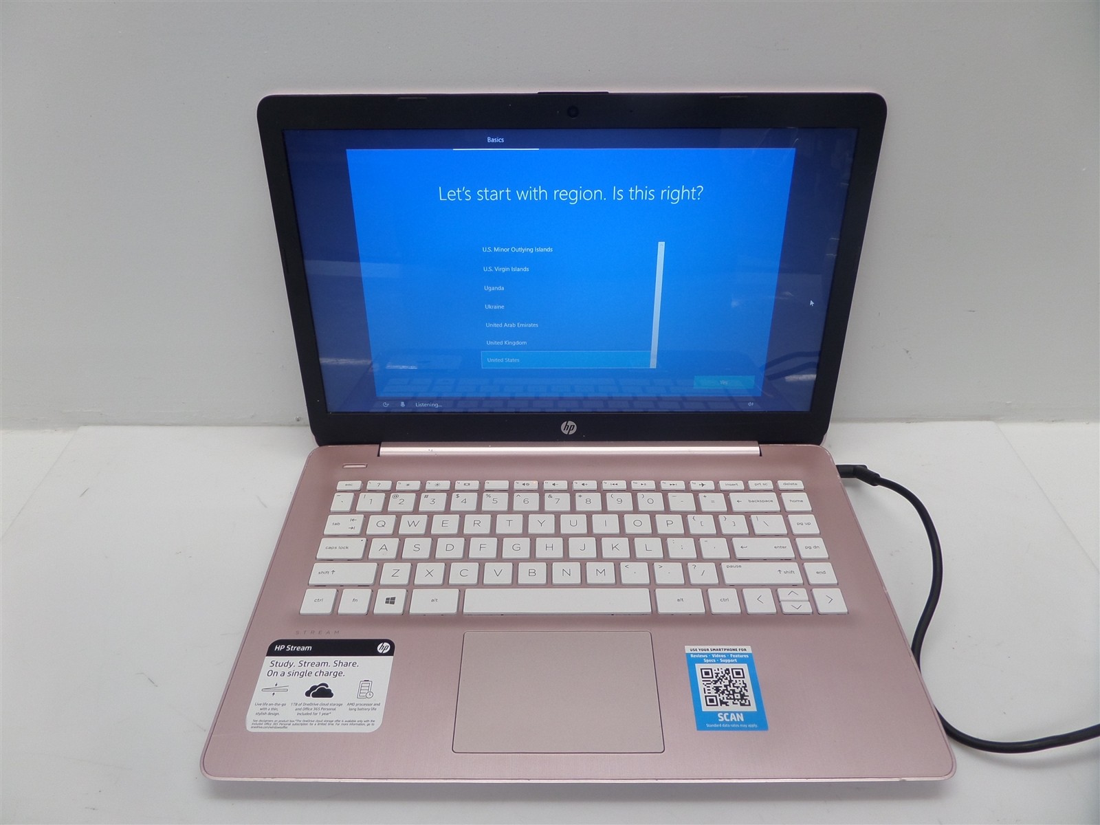 HP Stream 14-ds0040nr 14″ Laptop A4-9120e 1.5GHz CPU 4GB RAM 32GB eMMC Win10