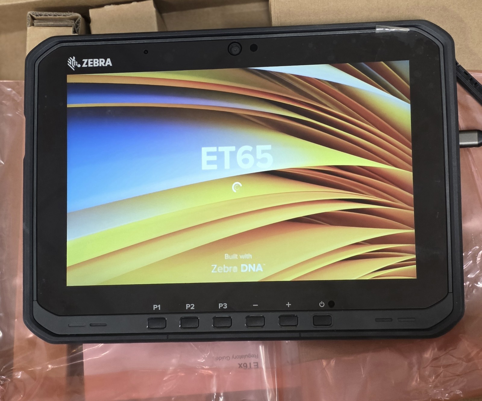 Zebra ET65 Rugged Tablet, Andriod, 5G WWAN, 8gb Ram, 128gb SSD, Camera Charger
