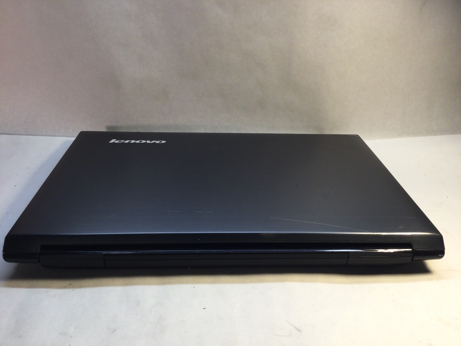 Lenovo IdeaPad V570 15″ Laptop Intel Core i5-2410M 2.4GHz-BAD KEYBOARD -MZ