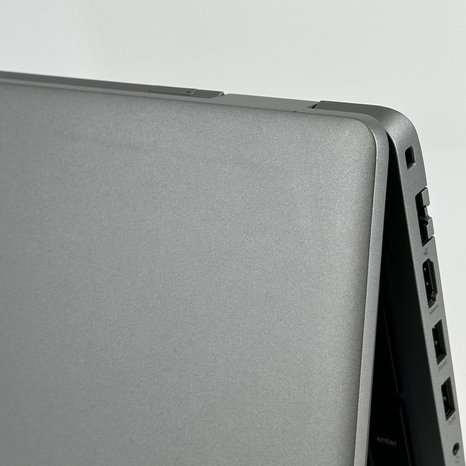 Dell Precision 3561 15.6 FHD TOUCH i7-11850H 2.50GHz 32GB 1TB SSD T600 Very Good