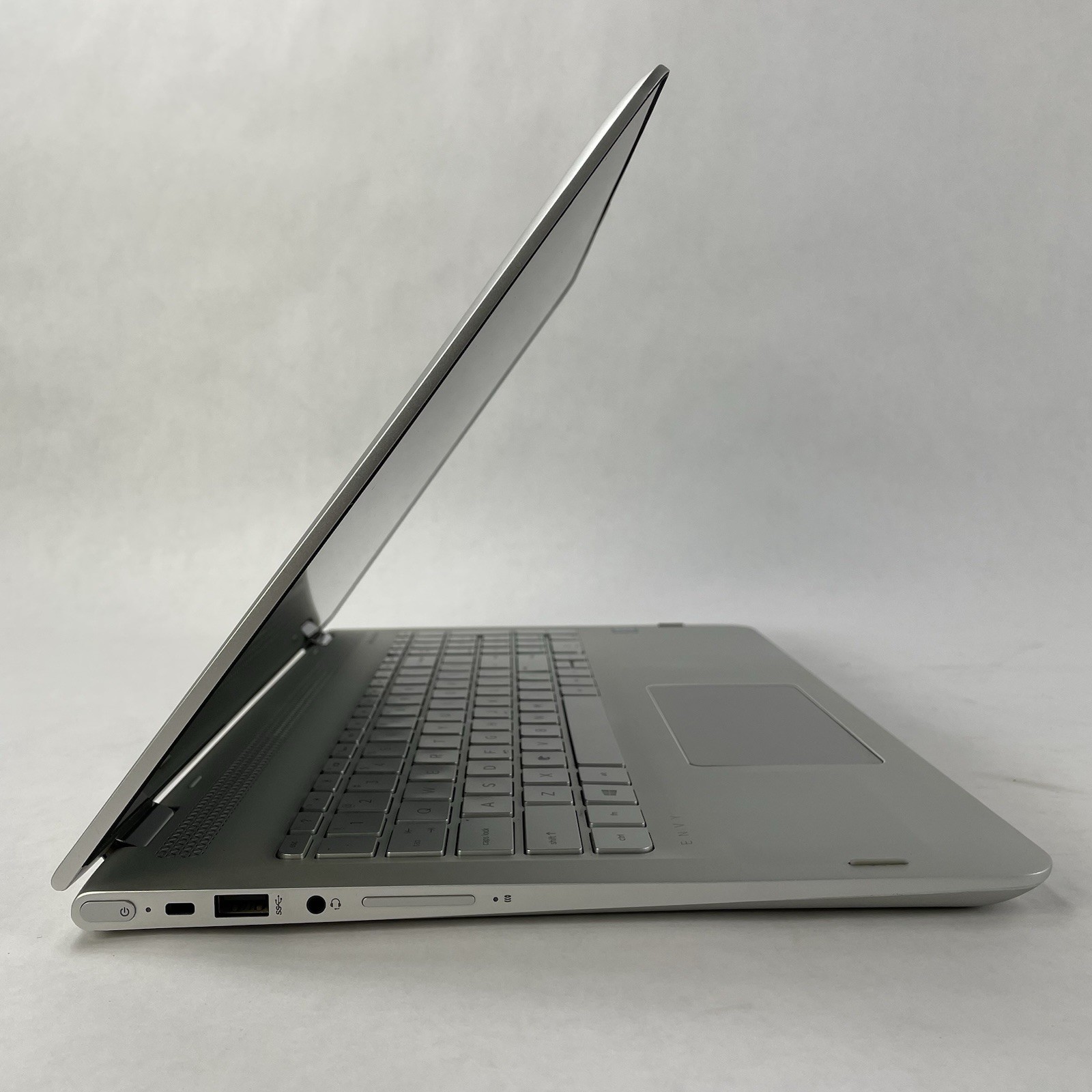 HP Envy x360 15-aq267cl 15.6″ i7-8550U 1.80 GHz 8 GB RAM No SSD/OS/AC