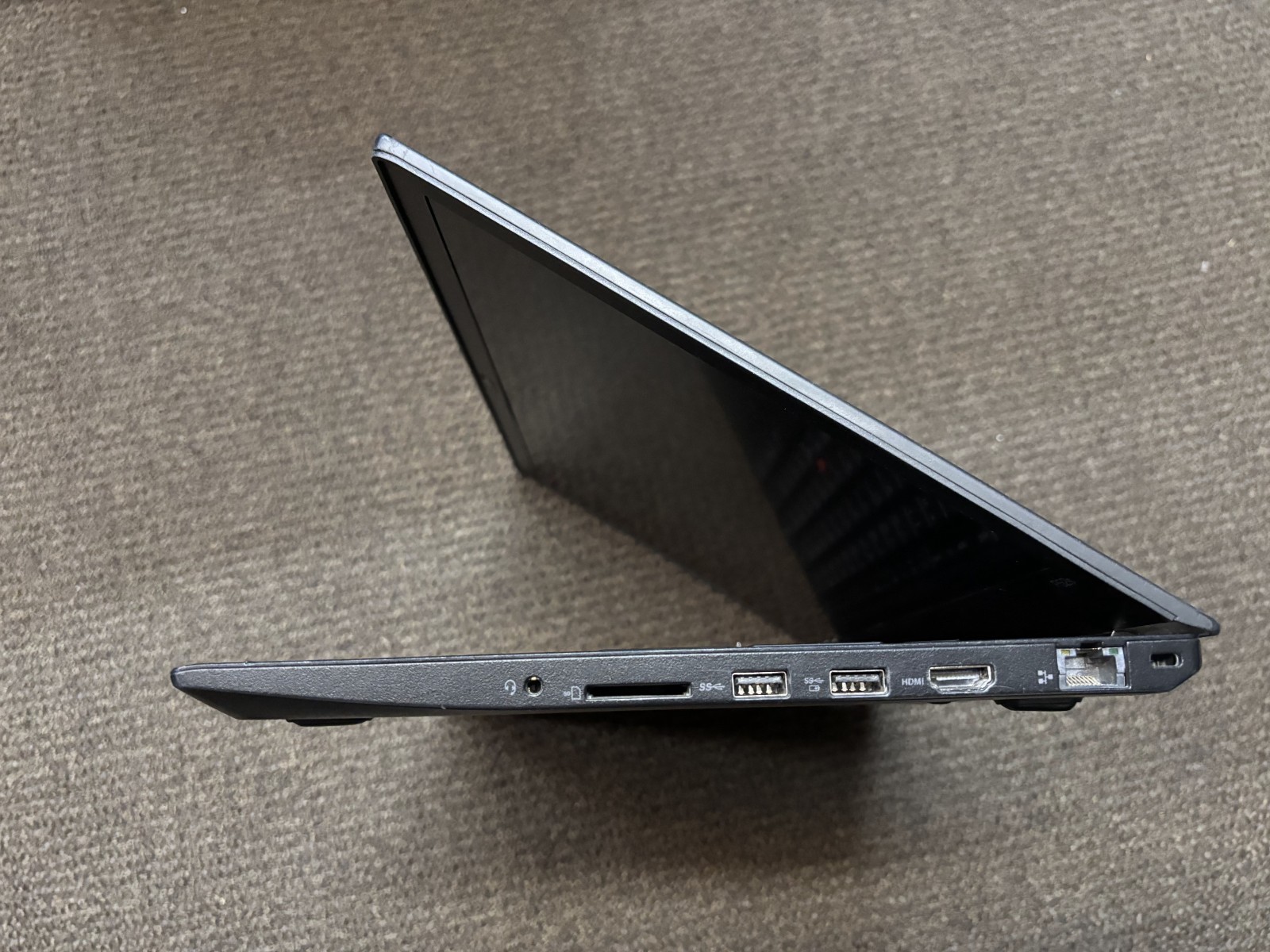 Lenovo P52S 15.6″ (512GB SSD, Intel Core i7 8550U, 1.80GHz, 24GB) Laptop – Black