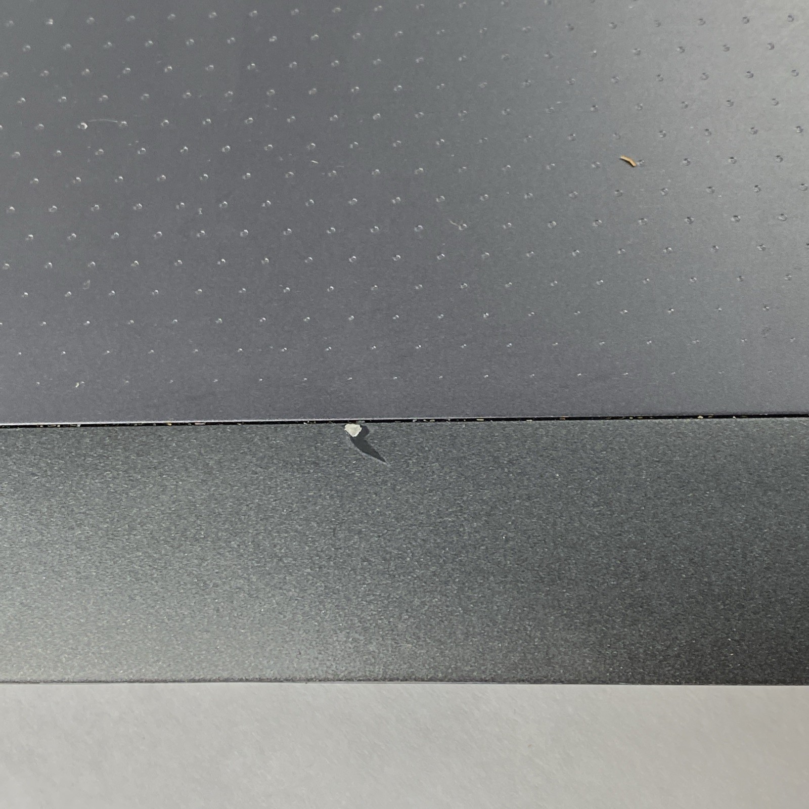 HP ZBook 17 G3 Intel Xeon E3 1535M V5 2.9GHz 16GB RAM 17.3″ No Battery No HDD/OS