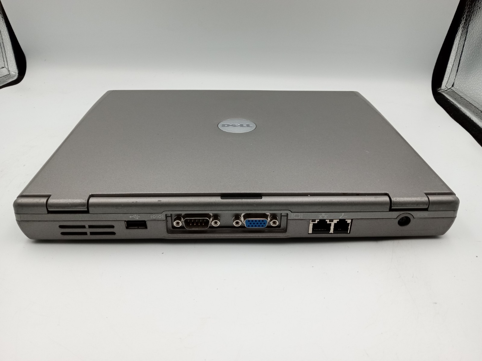 Dell Latitude D400 12.1″ Intel Pentium M 1.5GB RAM 80GB HDD WinXP – READ -RR