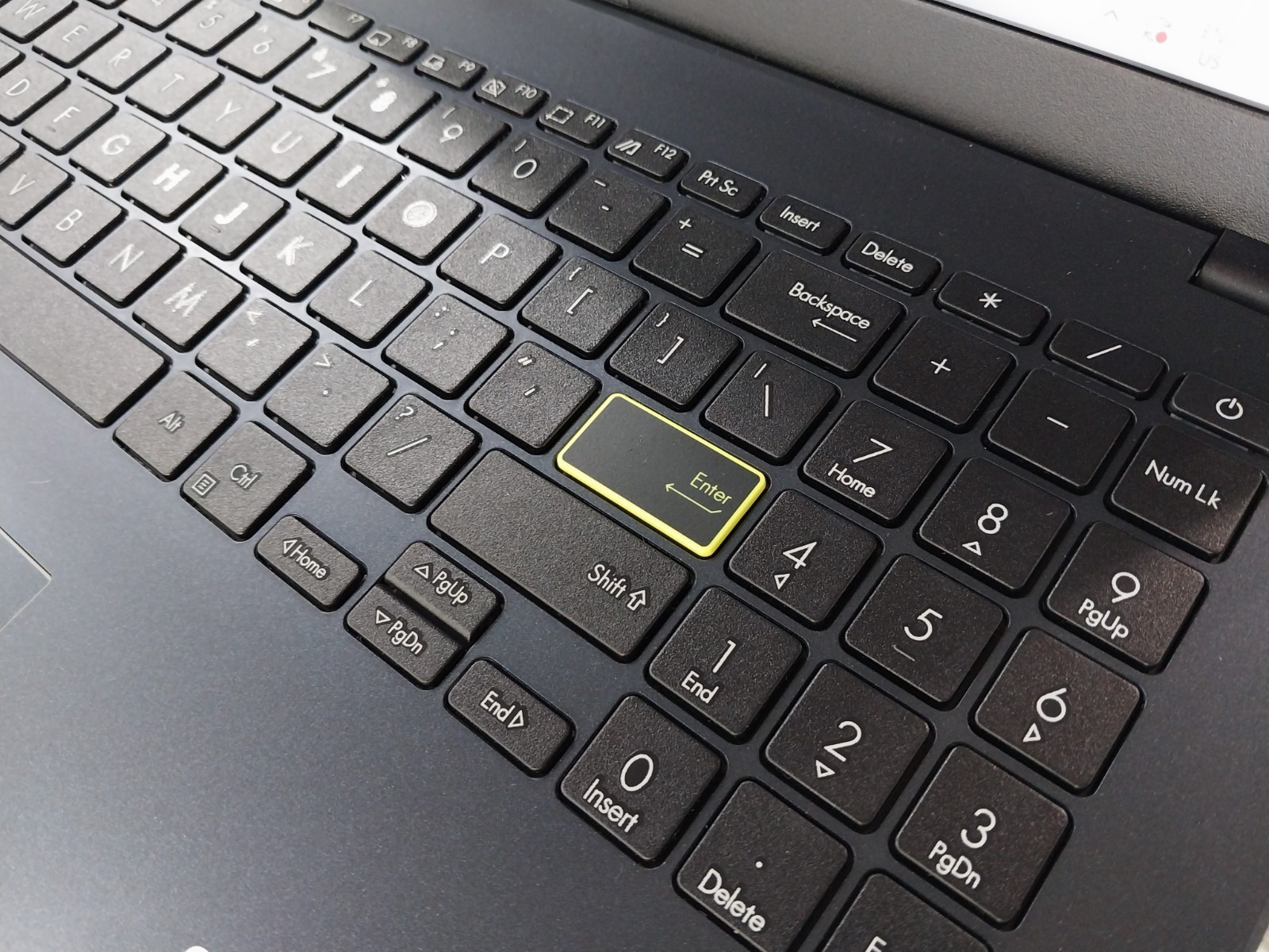 ASUS VIVOBOOK GO 15 E510K WINDOWS 11 HOME IN S MODE 128GB SSD 4GB RAM / 15.6″