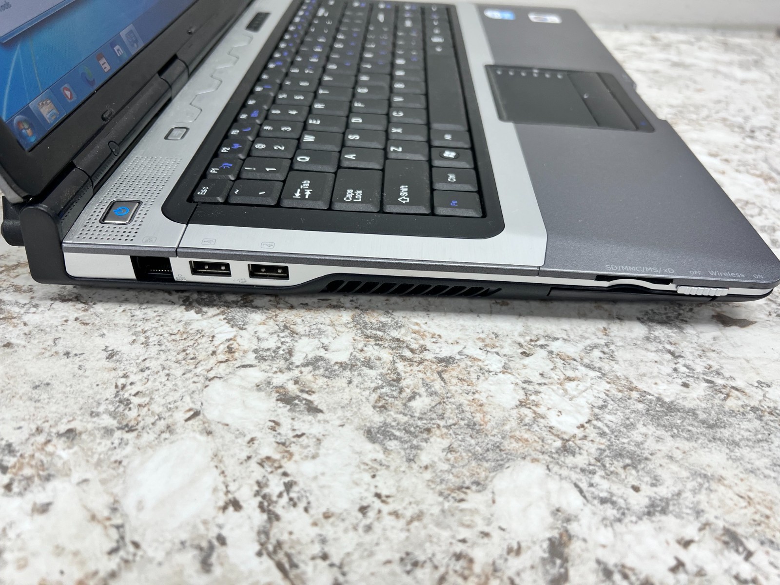 Gateway M-Series SA1 Laptop Pentium Dual T2330 1.6Ghz 1GB RAM 120GB SSD
