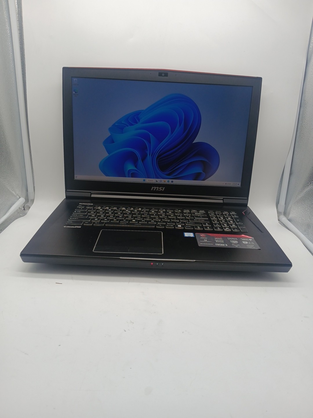 MSI Titan Pro GT73VR 6RF 17.3″ i7-6820HK 64GB RAM GTX 1070 2TB SSD Win 11 Pro