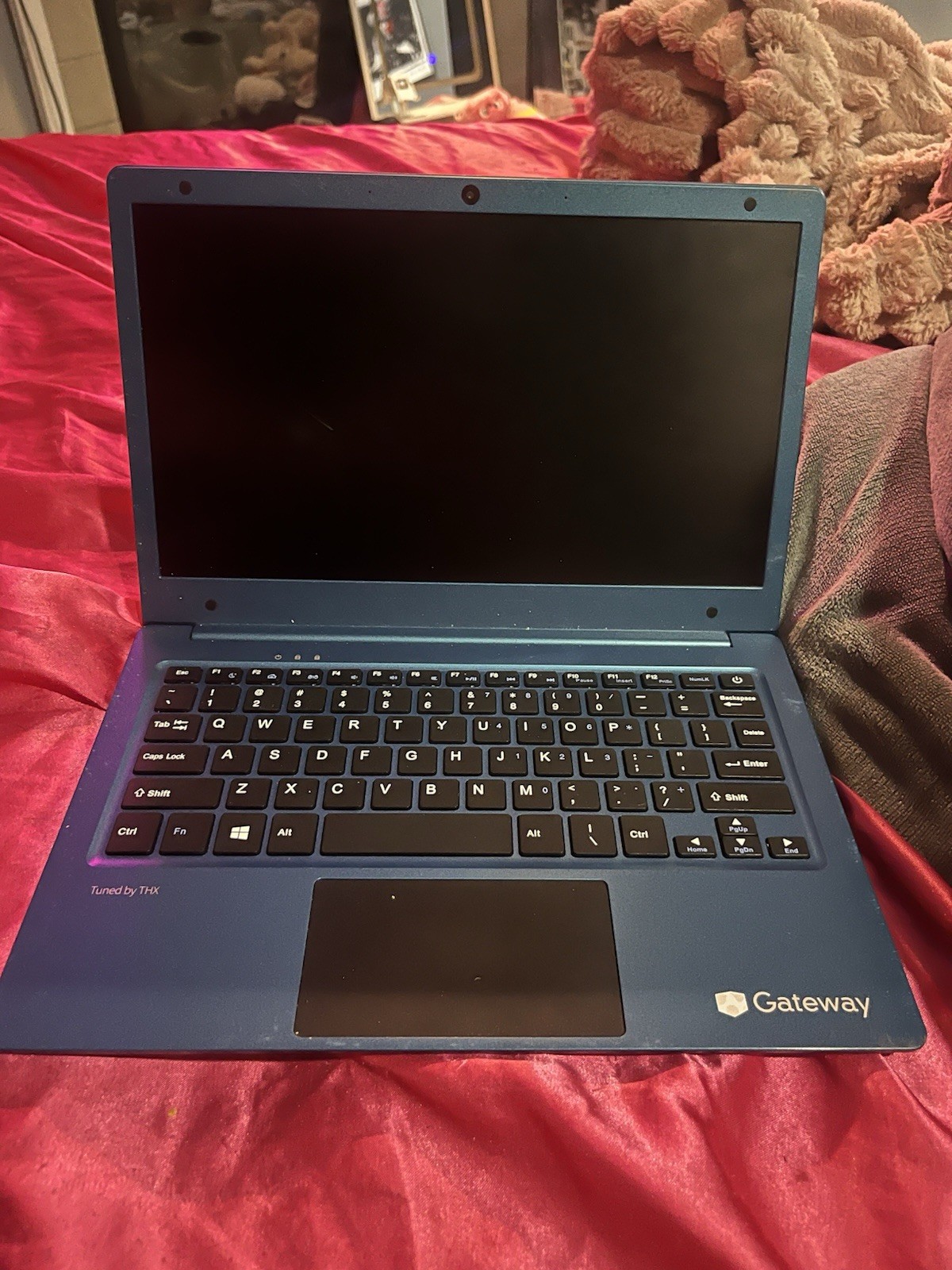 Gateway GWNR51416-BL 14.1″ Laptop Ryzen 5 3500U 8GB Ram 256GB SSD NO OS (FL)
