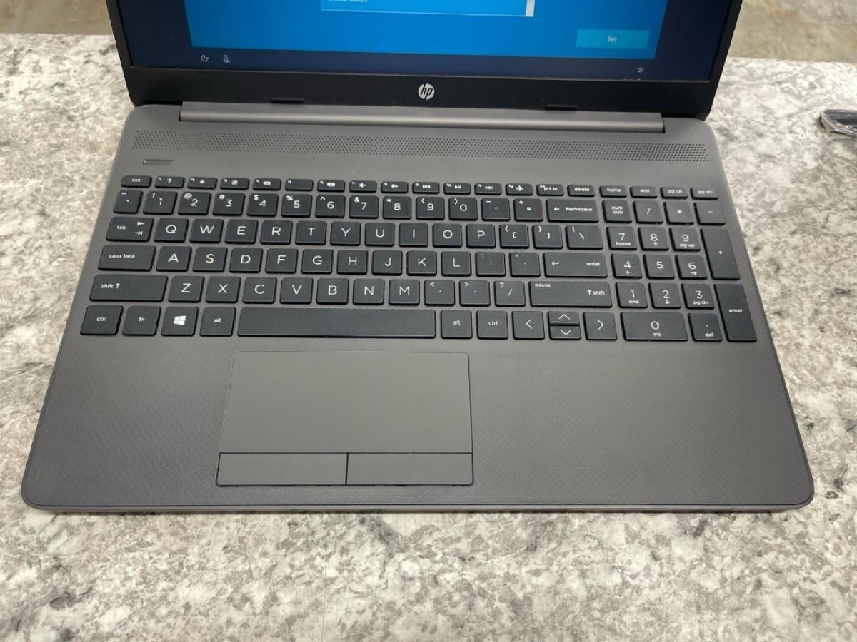 HEWLETT PACKARD 255 G8 (PS5012811)