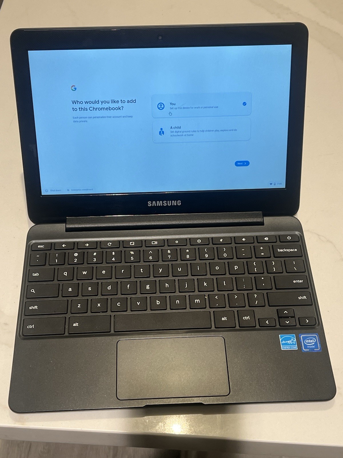 Samsung Chromebook 3 4GB Ram 16GB SSD 11.6-Inch Laptop – Black – XE500C13