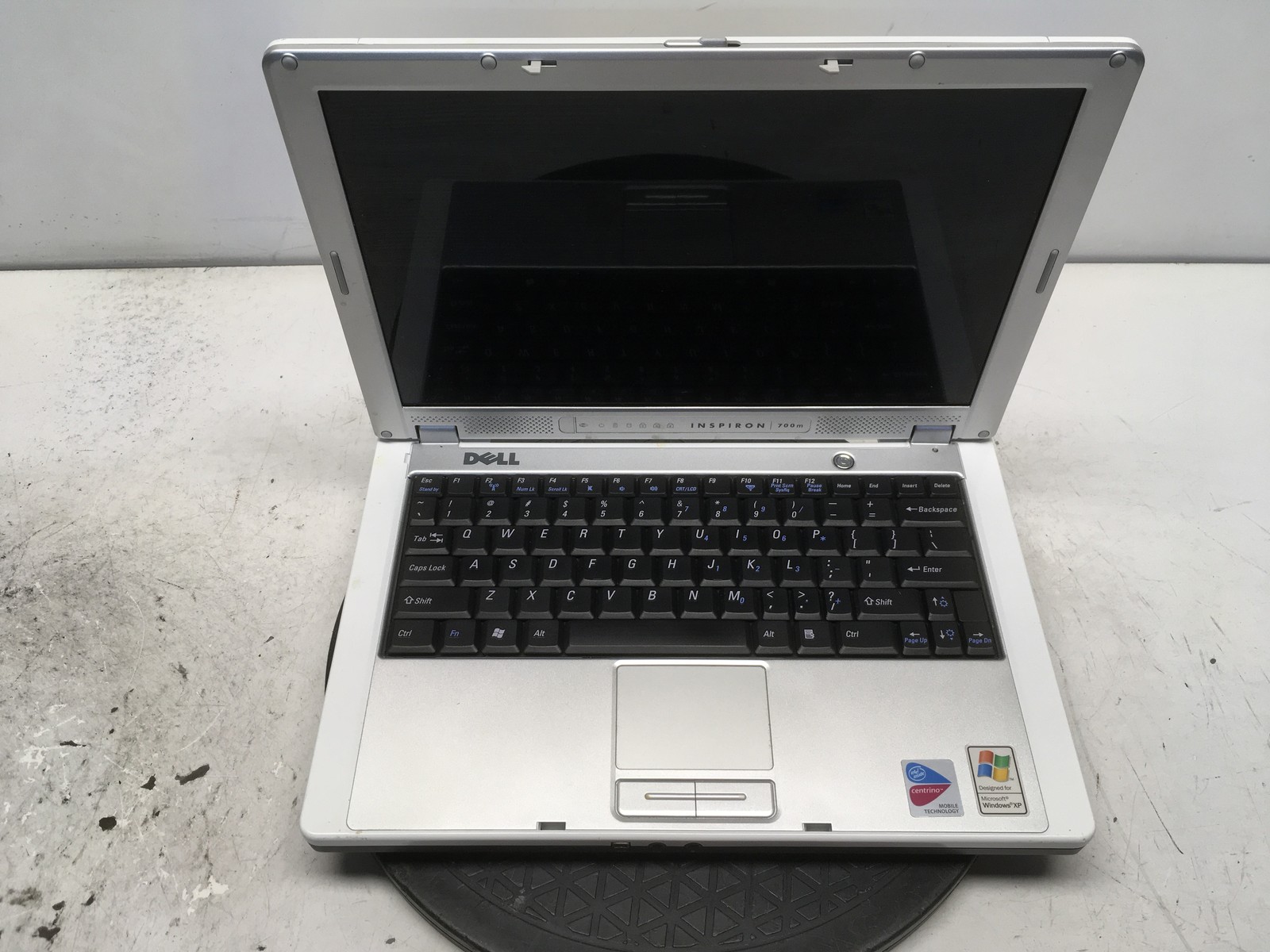 Dell Inspiron 700M Intel Pentium M 1.6GHz 768 MB NO HDD No Batt