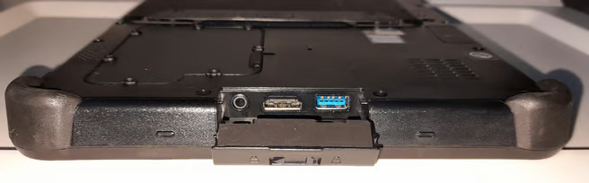 GETAC F110 WITH INTEL CORE i7 / NEW 1TB SSD / 16GB RAM / NEW BATTERIES / 4G-LTE