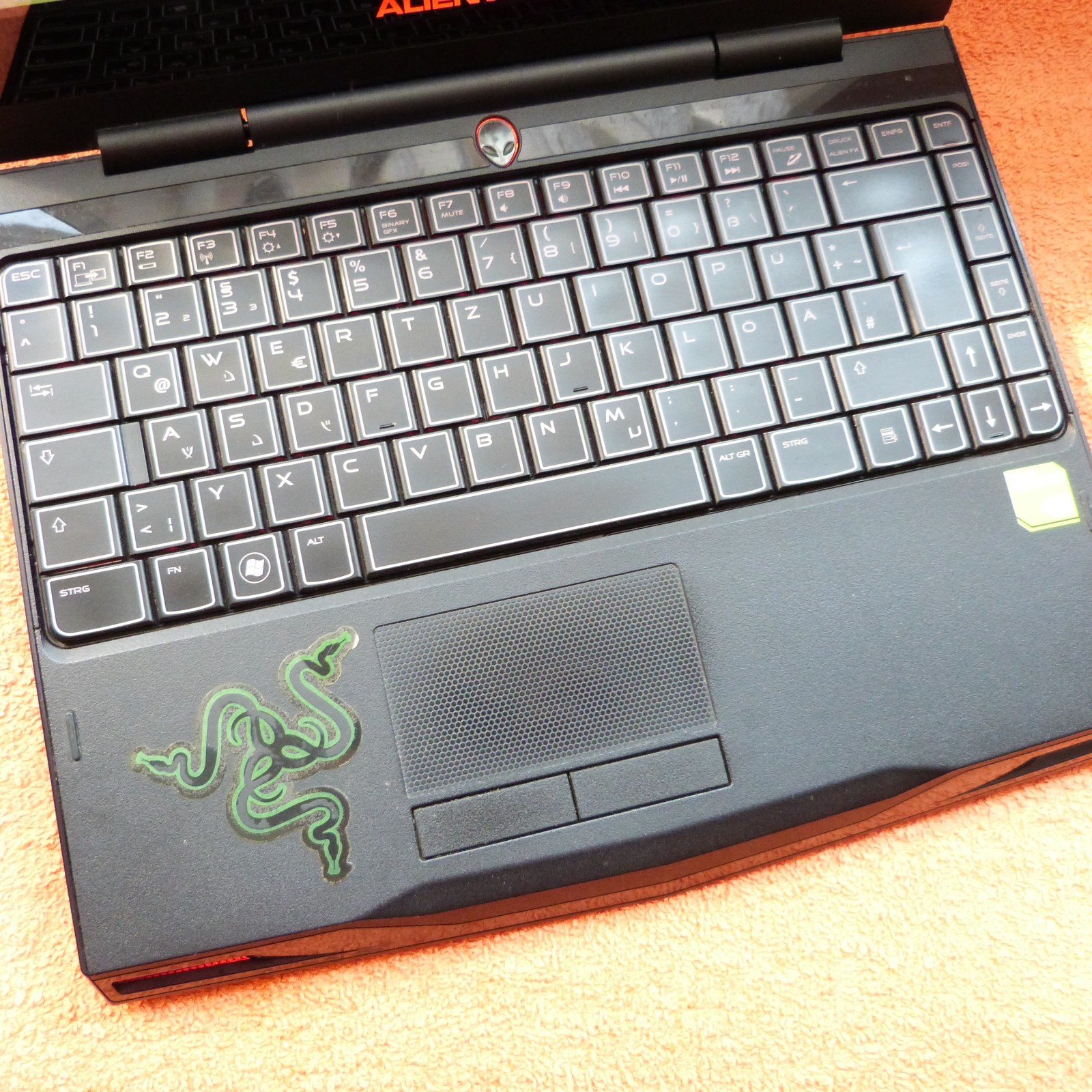 Alienware M11x R1 11″ Premium SUB Netbook l 500GB Windows 7 l 4GB RAM HDMI