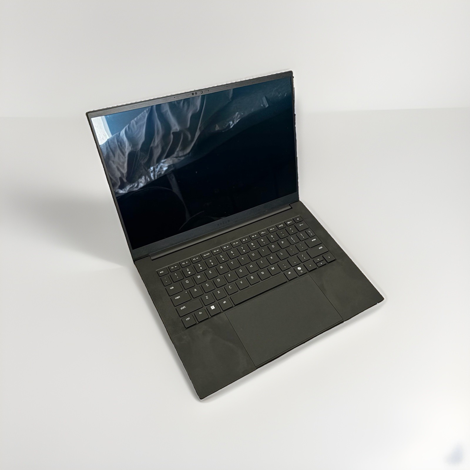 Razer Blade 14 Inch Black, Ryzen AI 9 365, 16GB Ram, 1 TB Storage, Rtx 5060
