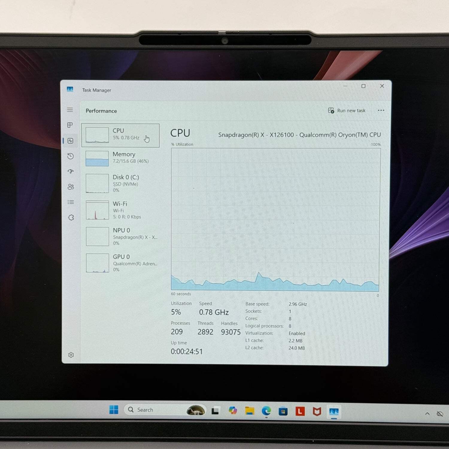 Lenovo IdeaPad Slim 3 15Q8X10 15.3″ Snapdragon X 2.9GHz 16GB RAM 256GB SSD