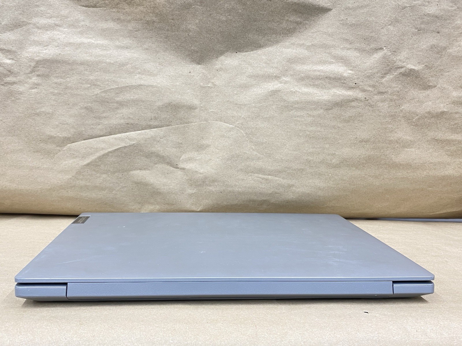 Lenovo 81LG – 15.5″ 1366×768 – 5405U – 12GB – 256GB SSD – Win 11 Pro
