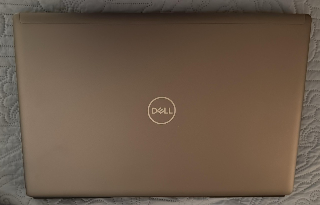 Dell Precision 7760 | Xeon W-11588M | 64GB ECC RAM | 1TB SSD | RTX A4000 | 17.3″