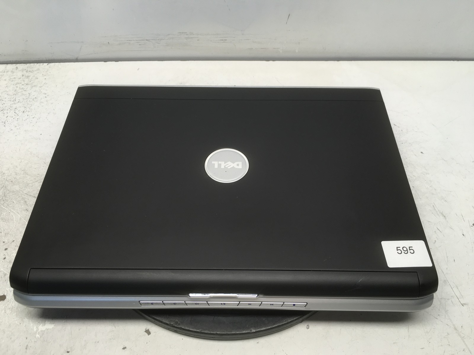 Dell Inspiron 1521 AMD Dual Core 0F81 600MHz 2 GB NO HDD No Batt